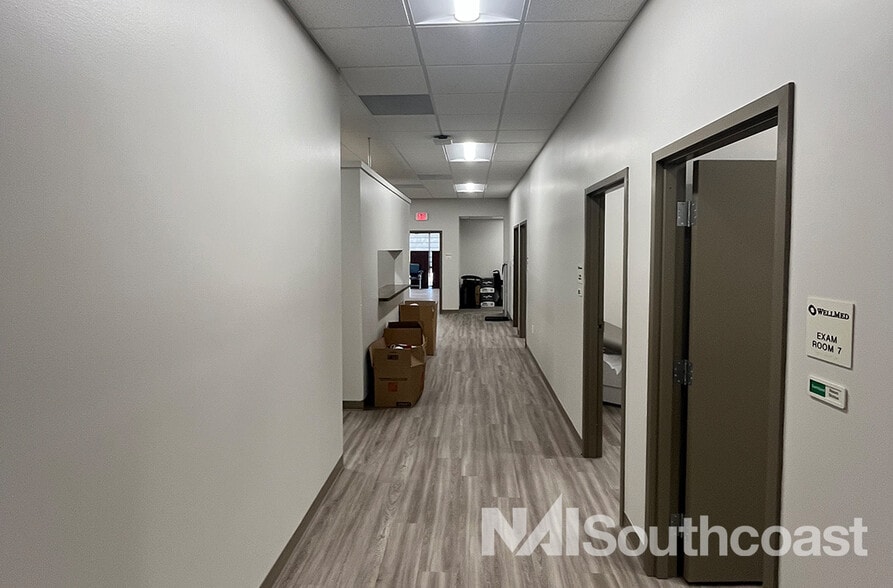 201 Flamingo Dr, Apollo Beach, FL à vendre - Photo intérieure - Image 2 de 7