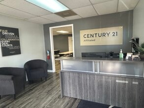 4707 W Gandy Blvd, Tampa, FL for lease Interior Photo- Image 1 of 18