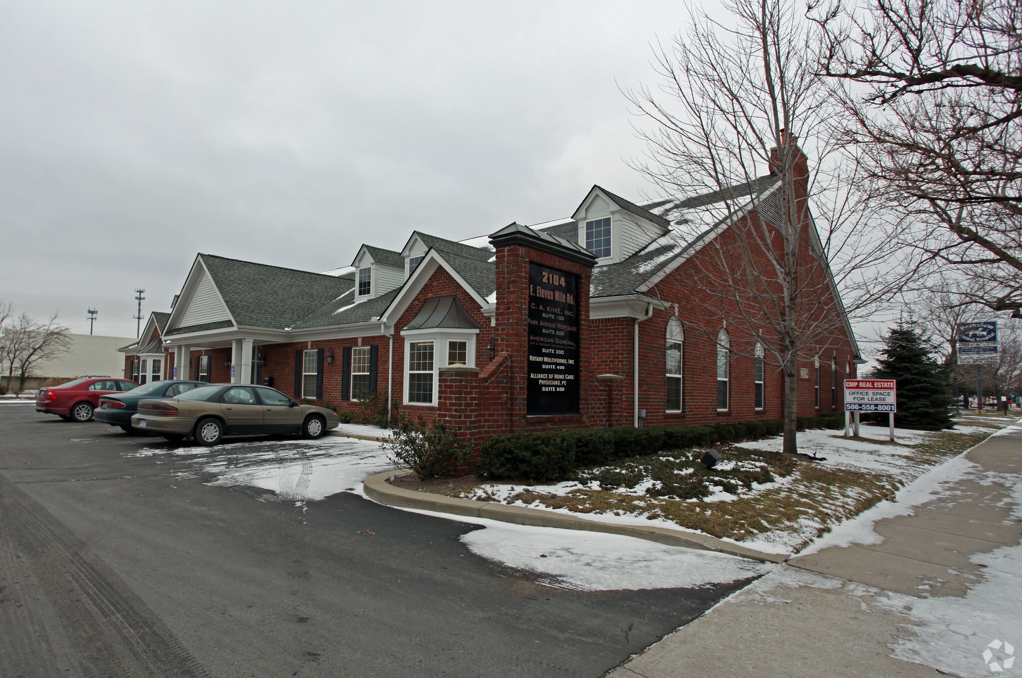 2104 E Eleven Mile Rd, Warren, MI for lease Primary Photo- Image 1 of 23