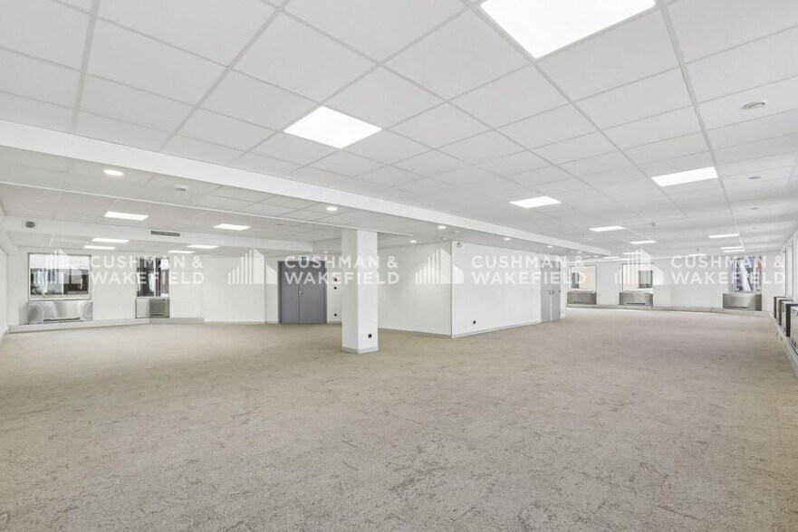 235 Cours Lafayette, Lyon for sale - Interior Photo - Image 3 of 15