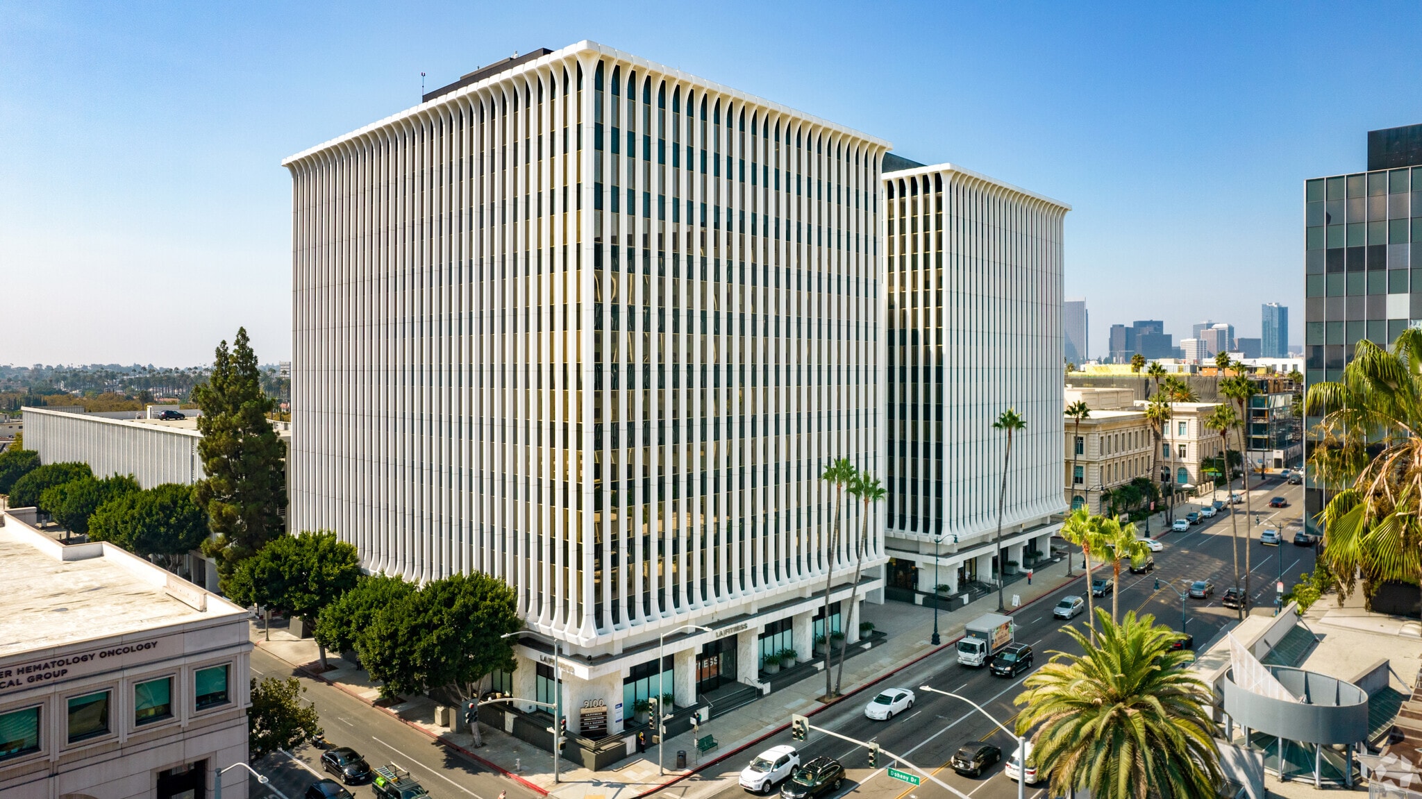 9100 Wilshire Blvd, Beverly Hills, CA for lease Building Photo- Image 1 of 15
