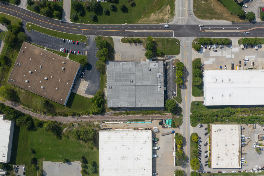 14850 W 101st Ter, Lenexa, KS for lease - Aerial - Image 3 of 7