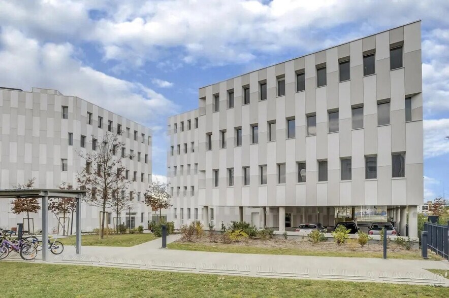 Office in Balma for lease - Building Photo - Image 1 of 25