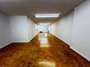 1030 Avenue of the Americas, New York, NY for lease Building Photo- Image 2 of 8