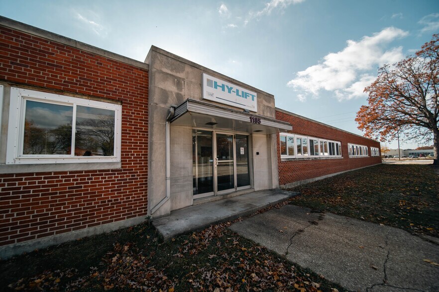 1185 E Keating Ave, Muskegon, MI à vendre - Photo du bâtiment - Image 2 de 25