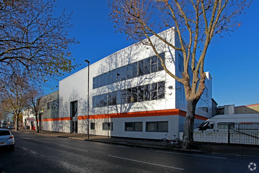 194-206 Acton Ln, London for lease - Building Photo - Image 2 of 19