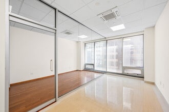 304 Fifth Ave, New York, NY à louer Photo intérieure- Image 2 de 3