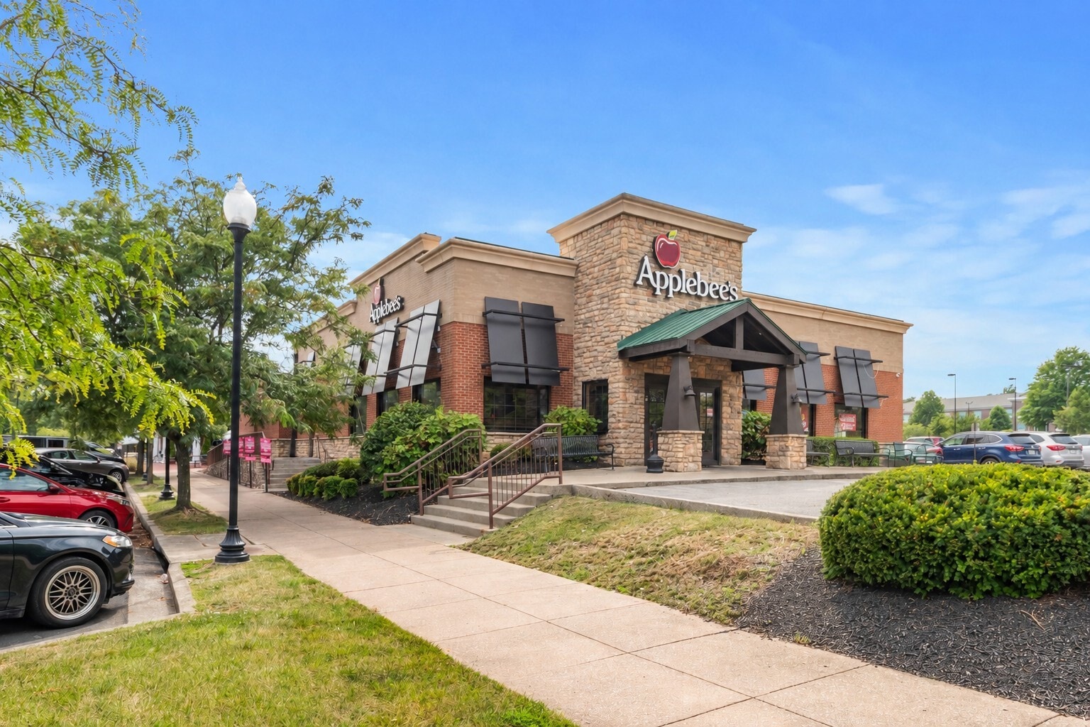 1761 Sharkey Way, Lexington, KY for sale Building Photo- Image 1 of 9