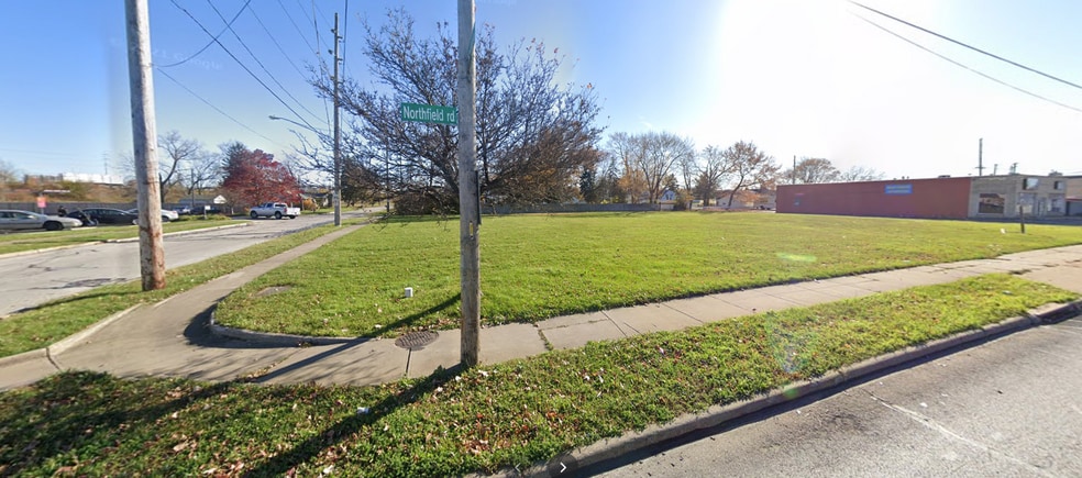 5125 Northfield Rd, Bedford Heights, OH for lease - Building Photo - Image 2 of 6