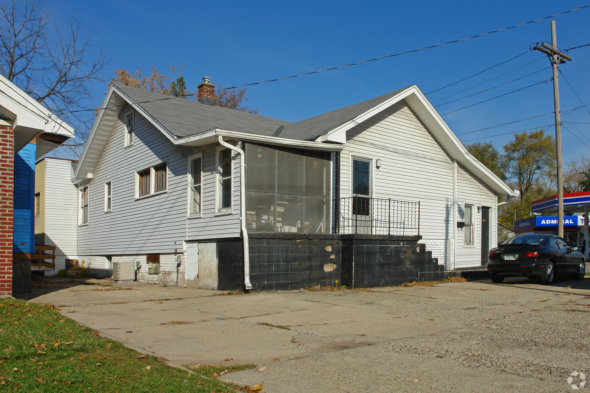 2065 Plainfield Ave NE, Grand Rapids, MI à vendre Photo principale- Image 1 de 1