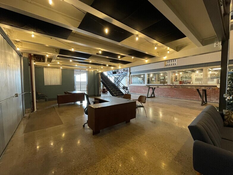 501 Argonne Rd, Warsaw, IN à louer - Photo du bâtiment - Image 2 de 8