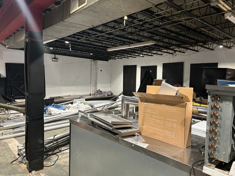 806-818 N West St, Raleigh, NC for lease - Building Photo - Image 3 of 4