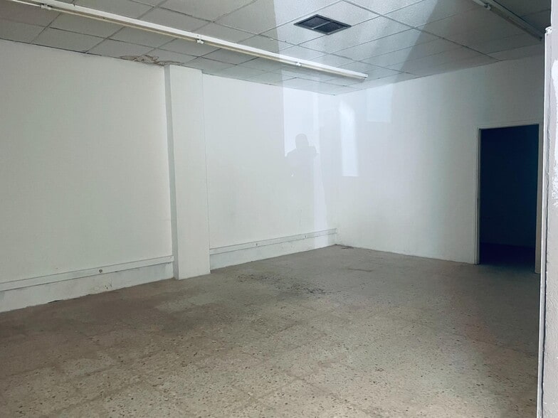 Retail in Vilanova del Camí, Barcelona for lease - Interior Photo - Image 3 of 4