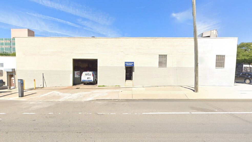 3611 47th Ave, Long Island City, NY à louer - Photo principale - Image 1 de 2