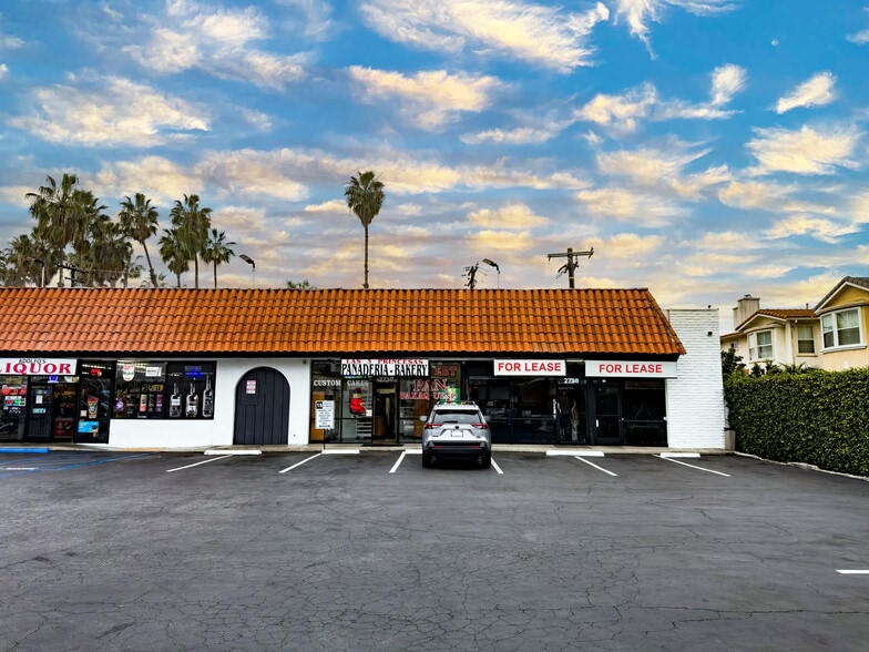 2730-2738 N Bristol St, Santa Ana, CA for lease - Building Photo - Image 2 of 3