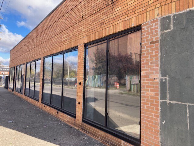 17270 Greydale Ave, Detroit, MI à vendre - Photo du bâtiment - Image 2 de 8