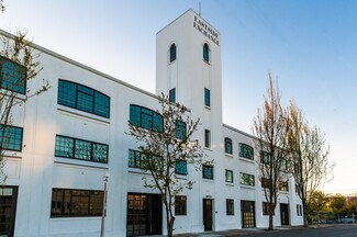 Plus de détails pour 123 NE 3rd Ave, Portland, OR - Local d'activités à louer