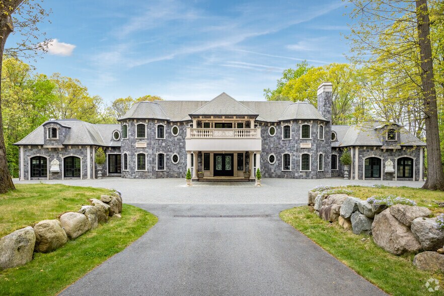 105 Chestnut Ridge Rd, Saddle River, NJ à vendre - Photo principale - Image 1 de 1