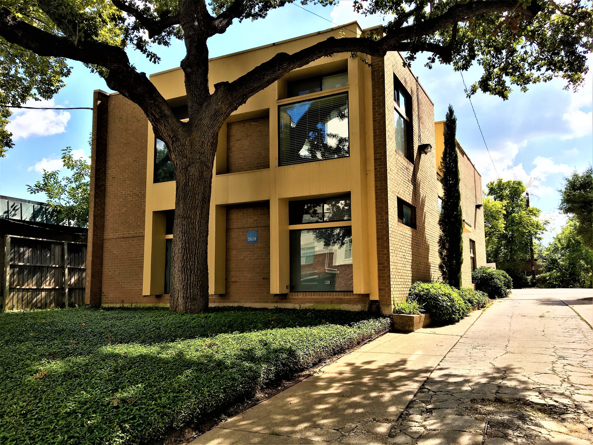 3609 Cedar Springs Rd, Dallas, TX for sale Building Photo- Image 1 of 1