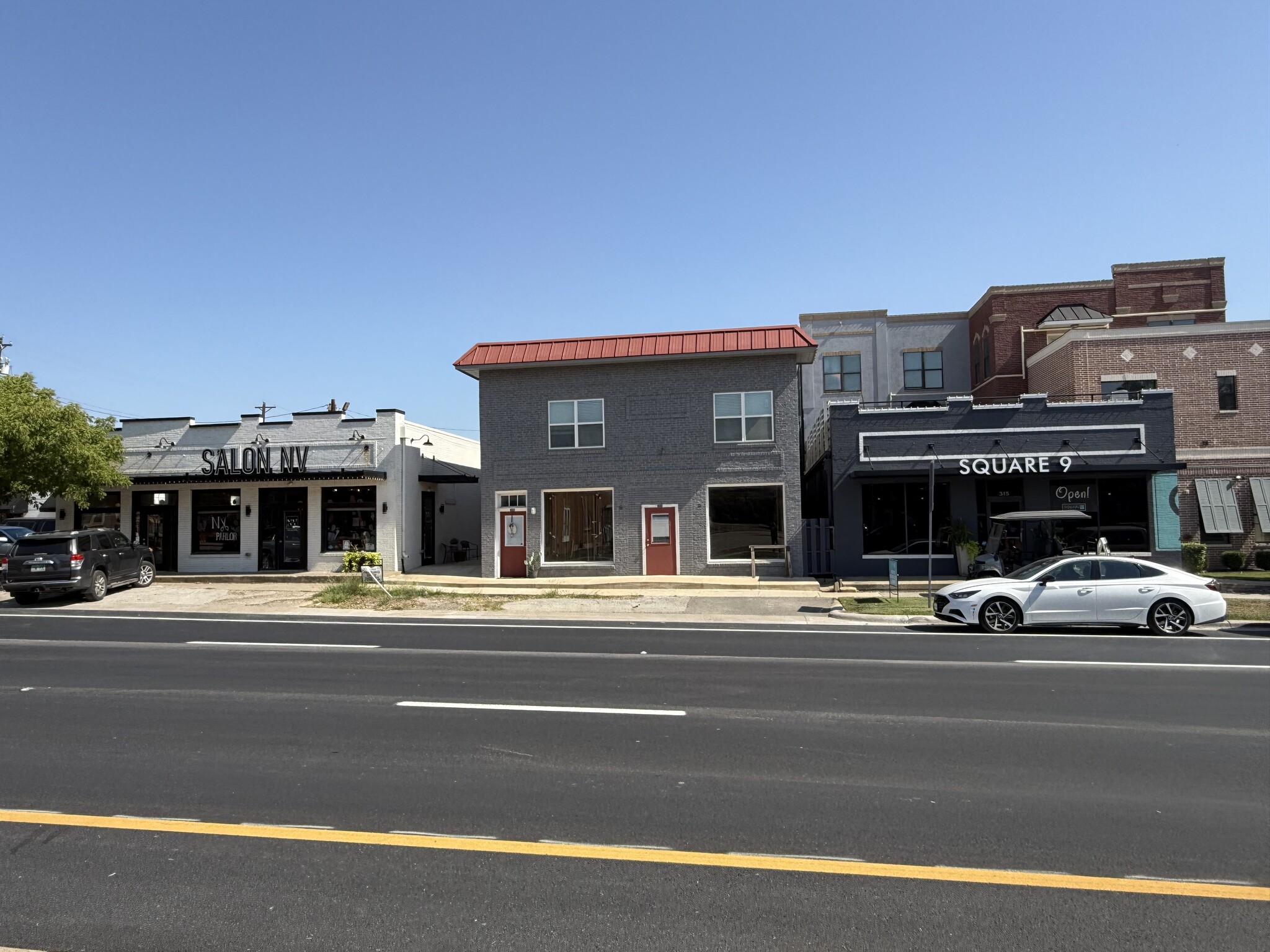 315 S Locust St, Denton, TX for lease Building Photo- Image 1 of 3