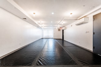 573 Metropolitan Ave, Brooklyn, NY for lease Interior Photo- Image 2 of 16