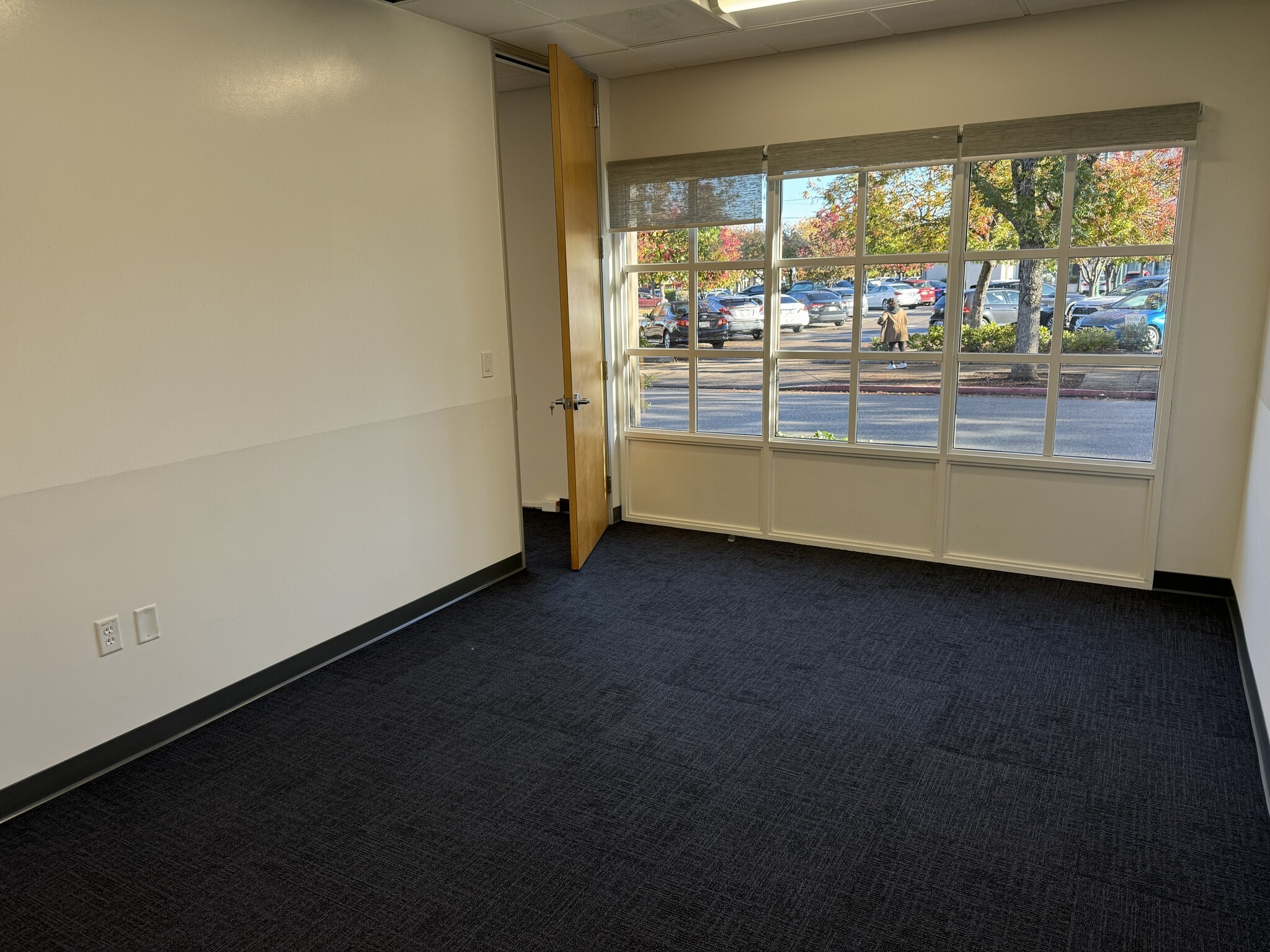 280 2nd St, Los Altos, CA for lease Interior Photo- Image 1 of 5