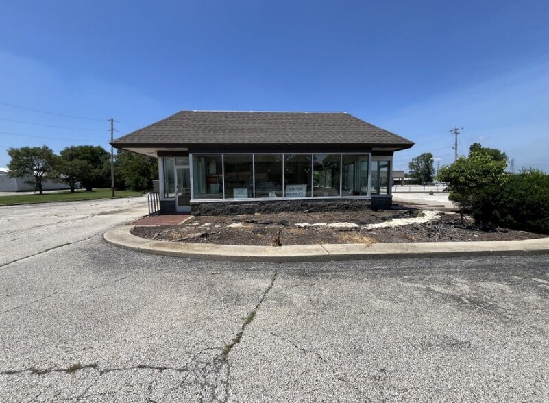 2799 N 22nd St, Decatur, IL à vendre - Photo du bâtiment - Image 3 de 7