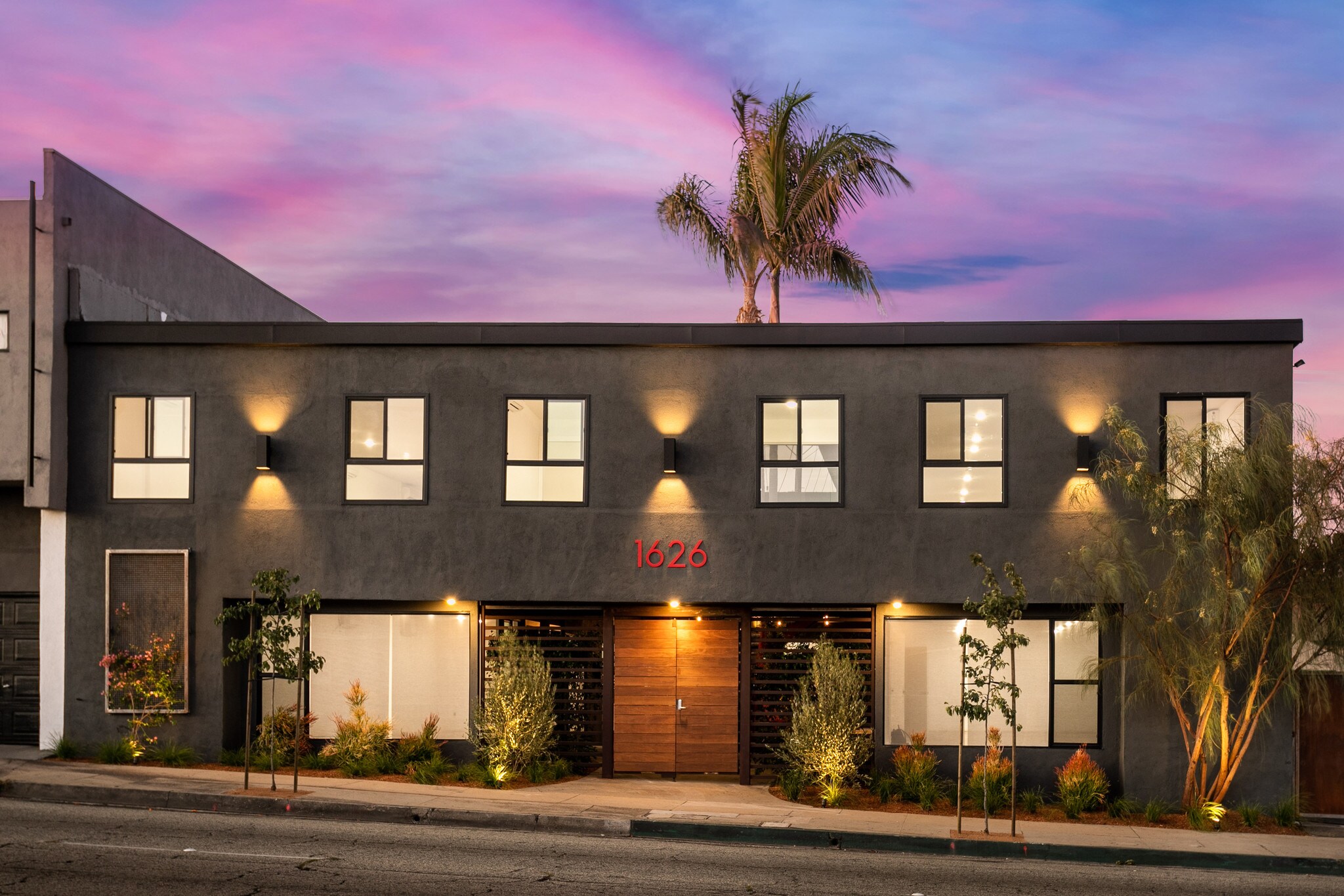 1626 Centinela Ave, Inglewood, CA à vendre Photo principale- Image 1 de 1