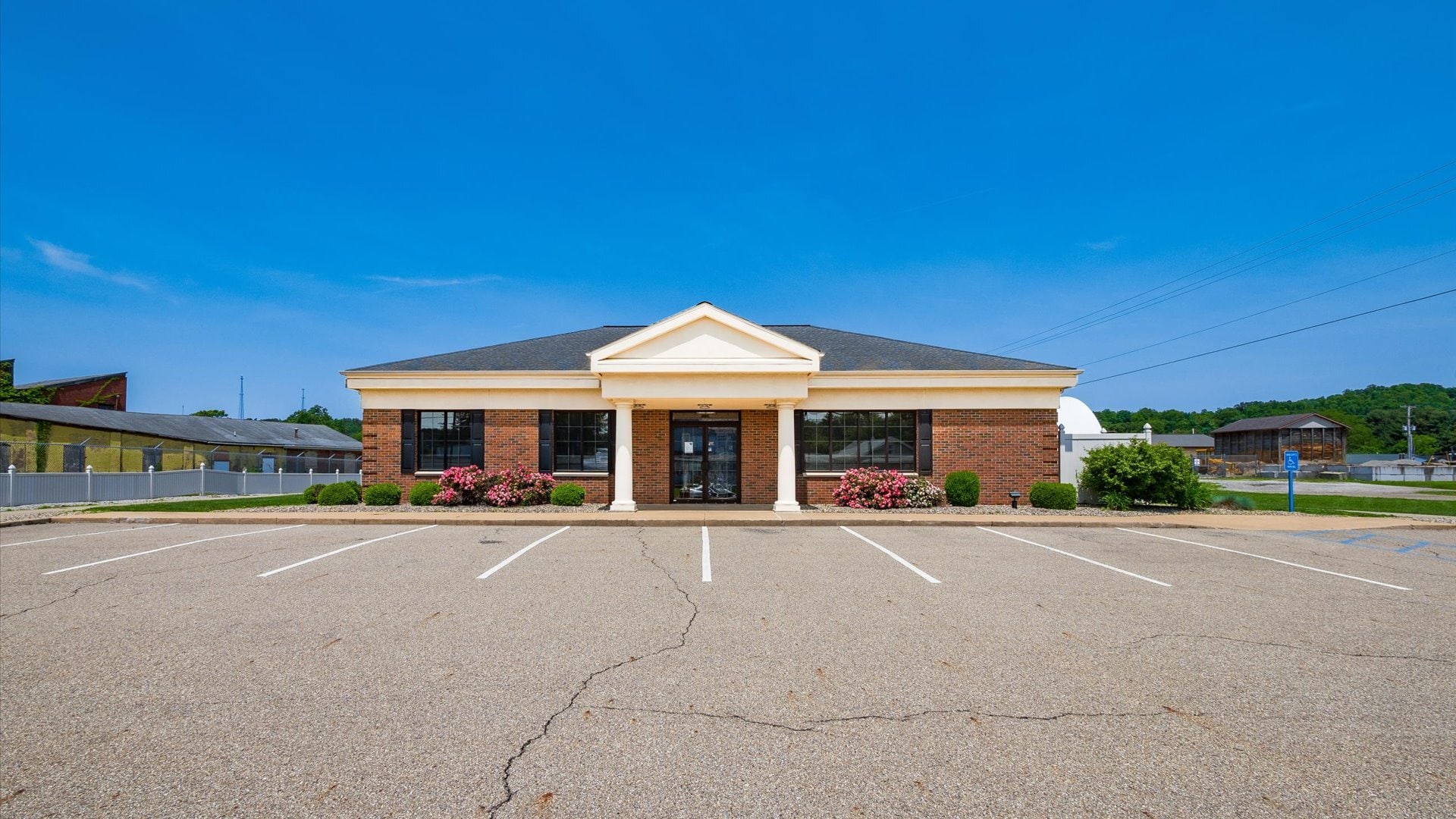 220 E State St, Newcomerstown, OH for sale Primary Photo- Image 1 of 29