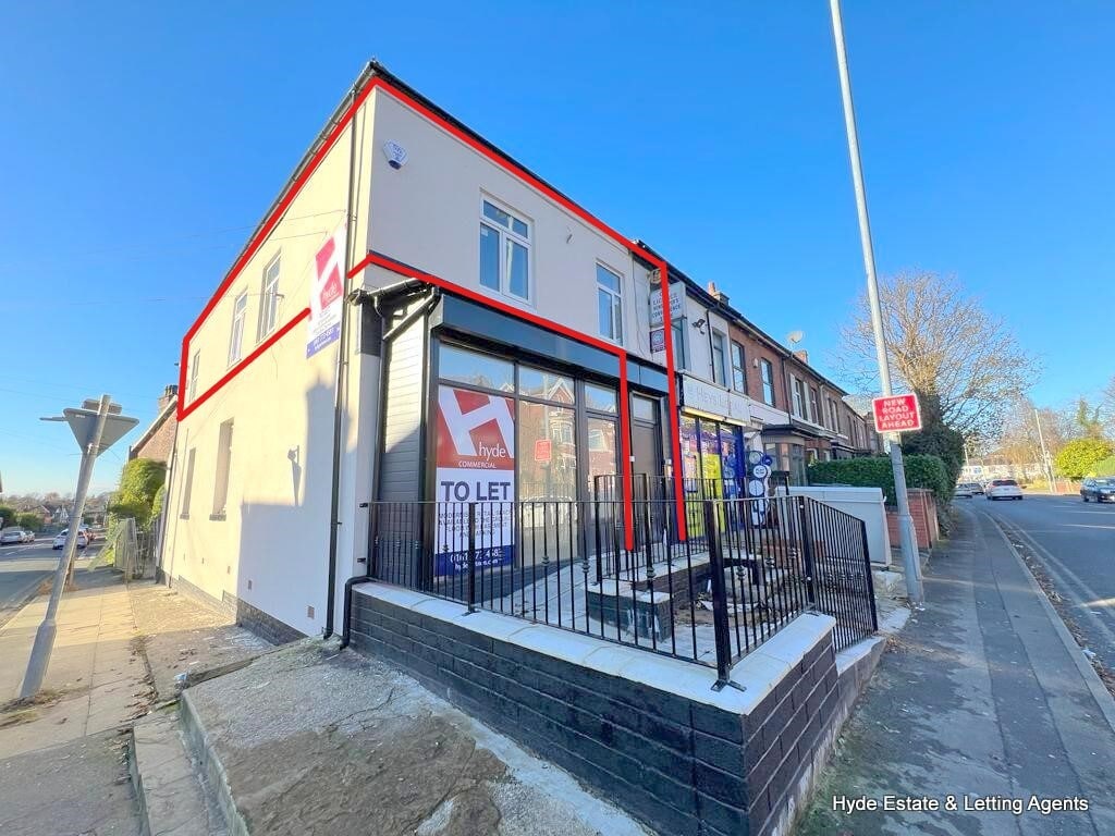 363 Bury Old Rd, Manchester for lease Building Photo- Image 1 of 3