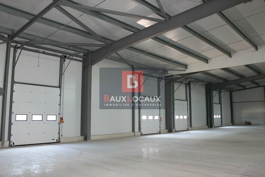 Industrial in Beaucaire for lease - Interior Photo - Image 1 of 5