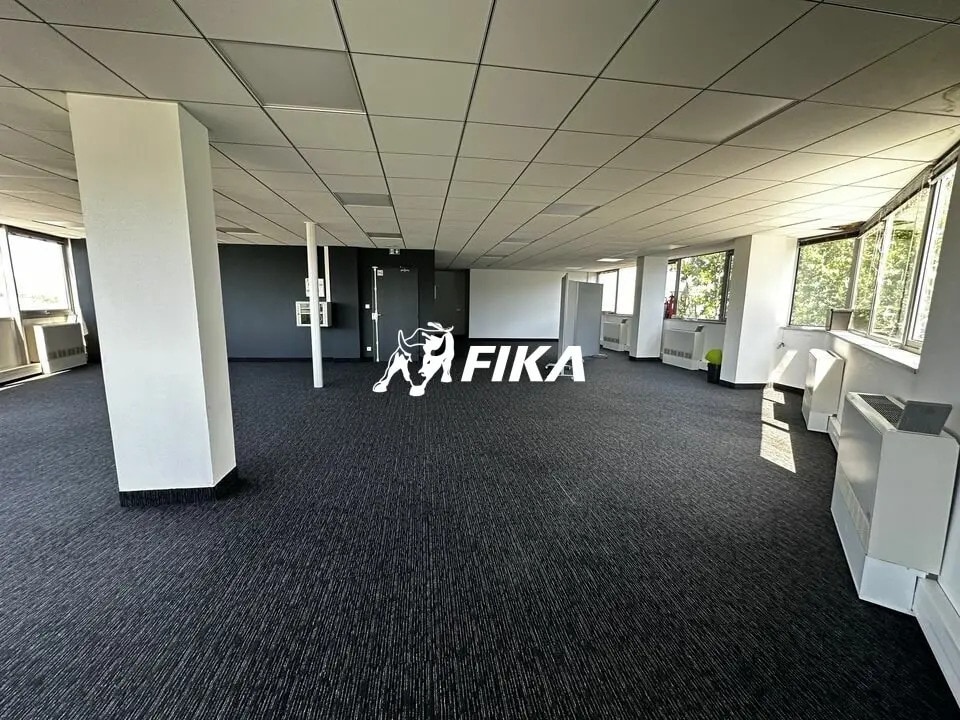 51 Rue Ampère, Labège for lease Interior Photo- Image 1 of 8