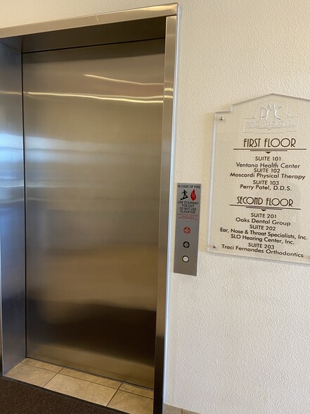 901 Oak Park Blvd, Pismo Beach, CA for lease - Interior Photo - Image 2 of 5