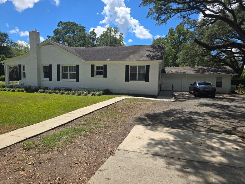 1934 Dellwood Dr, Tallahassee, FL à vendre - Photo du bâtiment - Image 3 de 9