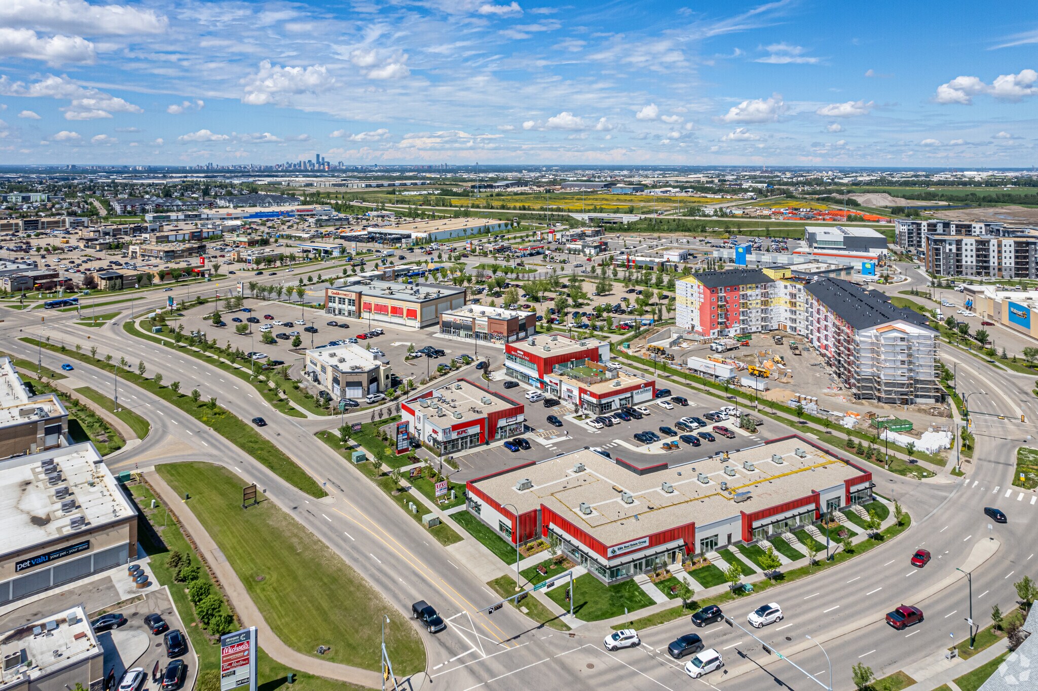 711 Tamarack Way NW, Edmonton, AB for sale Building Photo- Image 1 of 1