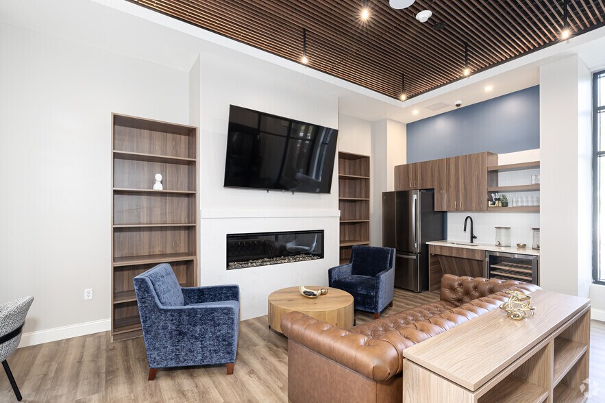 920-924 Farmington Ave, West Hartford, CT à louer - Photo du bâtiment - Image 3 de 22