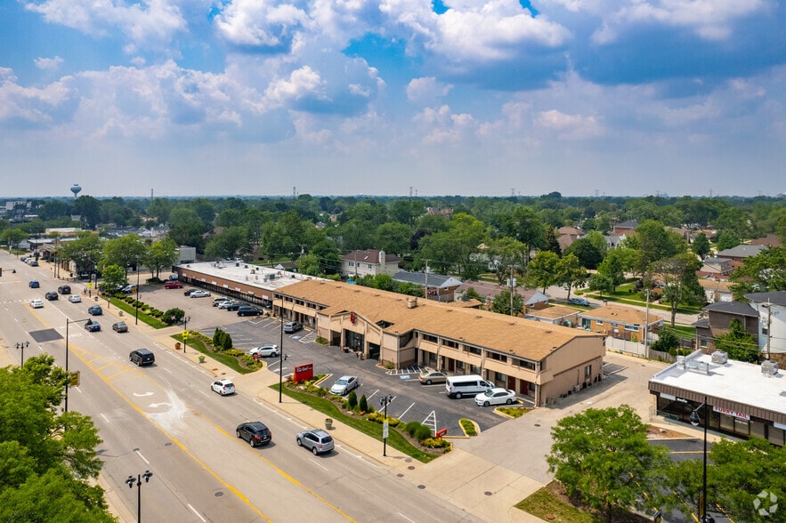 9424 Waukegan Rd, Morton Grove, IL for sale - Aerial - Image 2 of 9