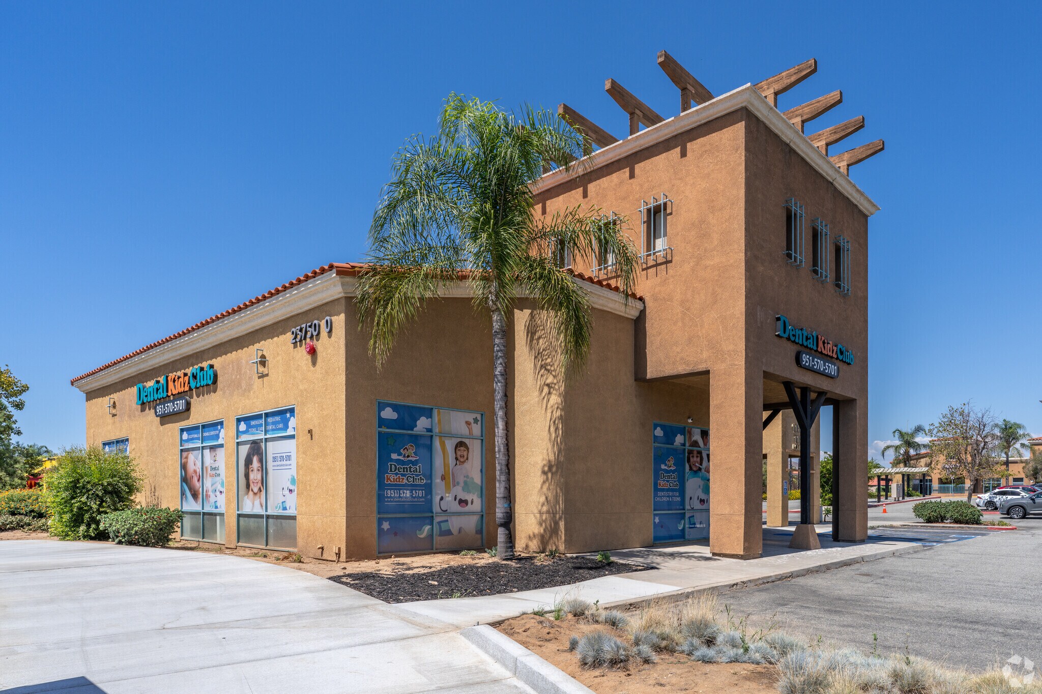 23750 Alessandro Blvd, Moreno Valley, CA à vendre Photo principale- Image 1 de 5