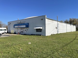 Plus de détails pour 690 S Washington Ave, Bradley, IL - Vente au détail à vendre