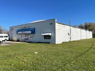 Plus de détails pour 690 S Washington Ave, Bradley, IL - Commerce de détail à vendre