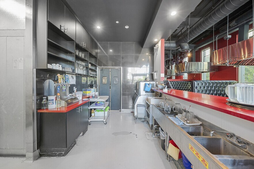 1088 S Baldwin Ave, Arcadia, CA à louer - Photo du bâtiment - Image 3 de 27