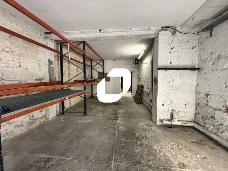 Flex in Bordeaux for lease - Interior Photo - Image 2 of 8