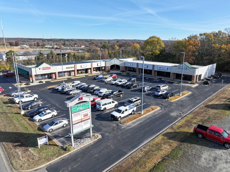 1150 N Museum Rd, Conway, AR à louer - Photo du bâtiment - Image 1 de 2