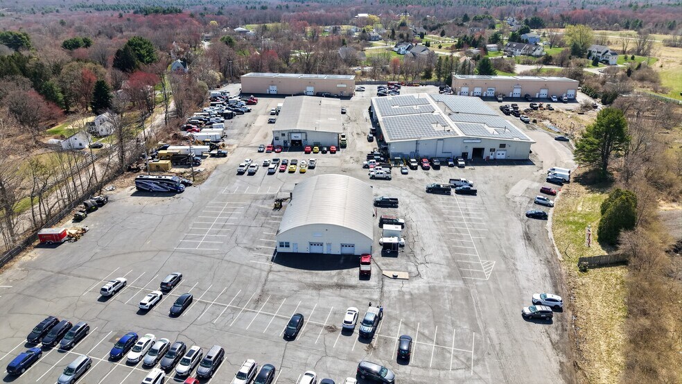 28 Hastings St Industrial Park portefeuille de 5 propriétés à vendre sur LoopNet.ca - Photo du bâtiment - Image 3 de 33