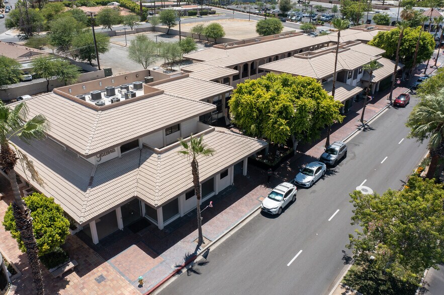 73111 El Paseo Dr, Palm Desert, CA for lease - Building Photo - Image 3 of 34
