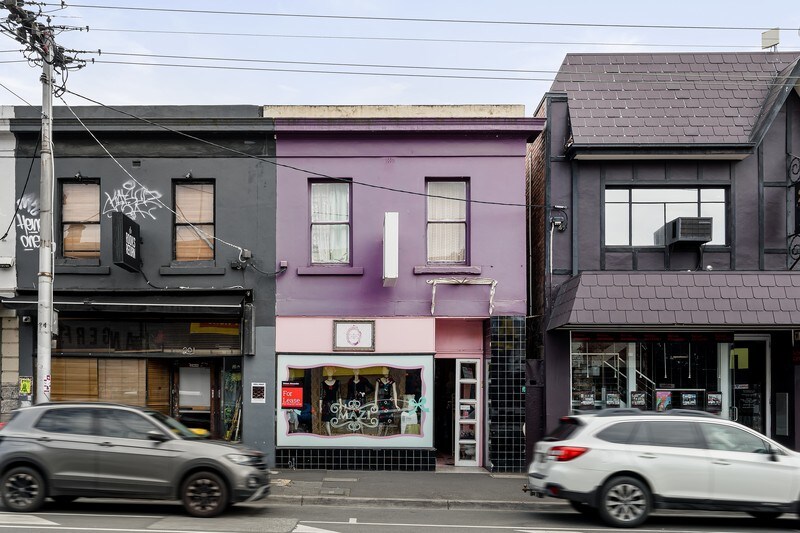 Fitzroy Buildings portefeuille de 2 propriétés à vendre sur LoopNet.ca - Photo principale - Image 1 de 2