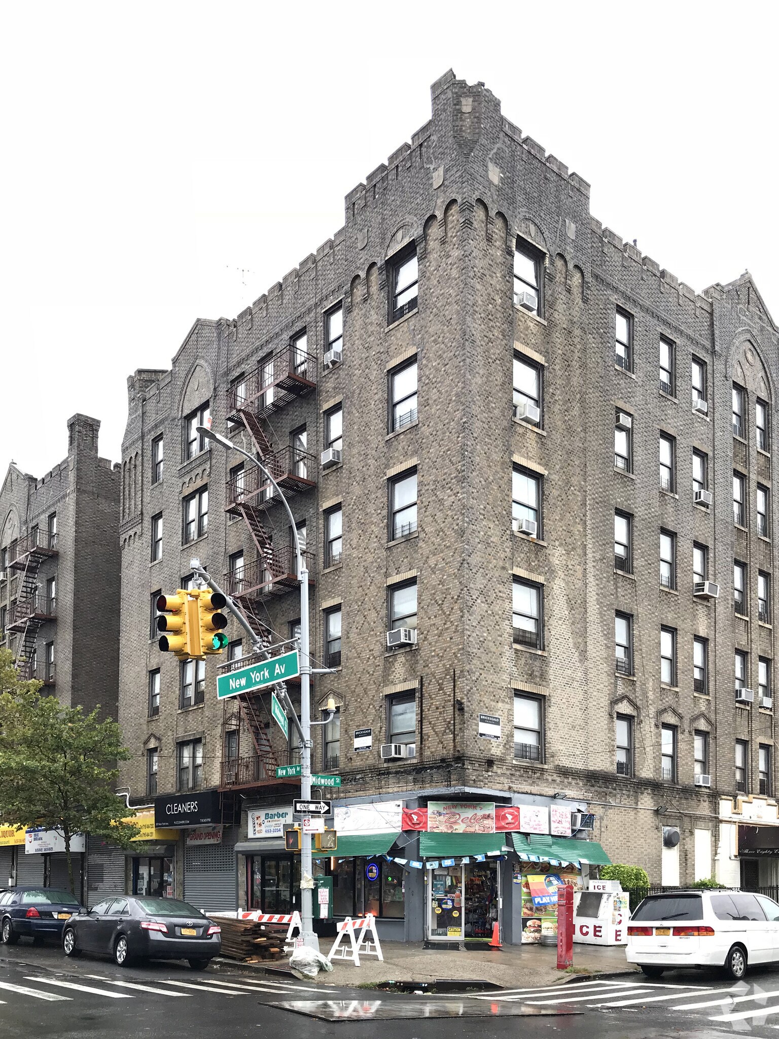 588-608 New York Ave, Brooklyn, NY à louer Photo principale- Image 1 de 8