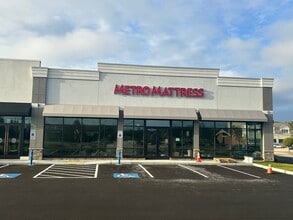 Post Rd, North Kingstown, RI for lease Building Photo- Image 2 of 3