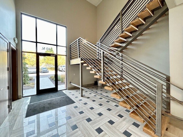 240 N 1200 E, Lehi, UT à louer - Photo intérieure - Image 2 de 4