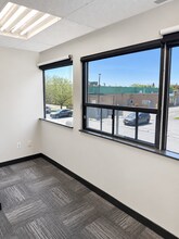 640-650 King St E, Oshawa, ON for lease Interior Photo- Image 2 of 32